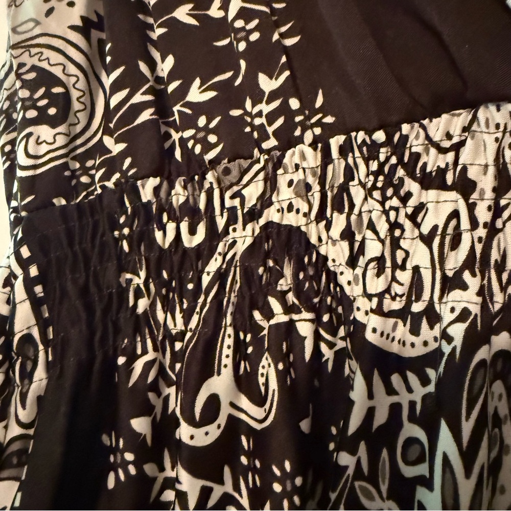 Dark brown and white paisley midi dress - Picture 6 of 6
